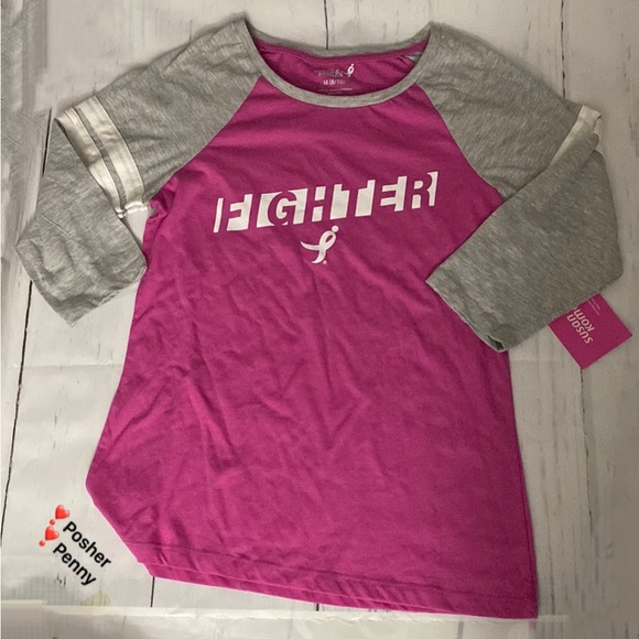 💗🆕 Susan G Komen “Fighter” Breast Cancer Awareness Tee - Picture 1 of 7